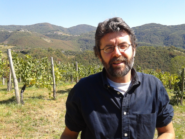 Michele Loda tra le sue vigne