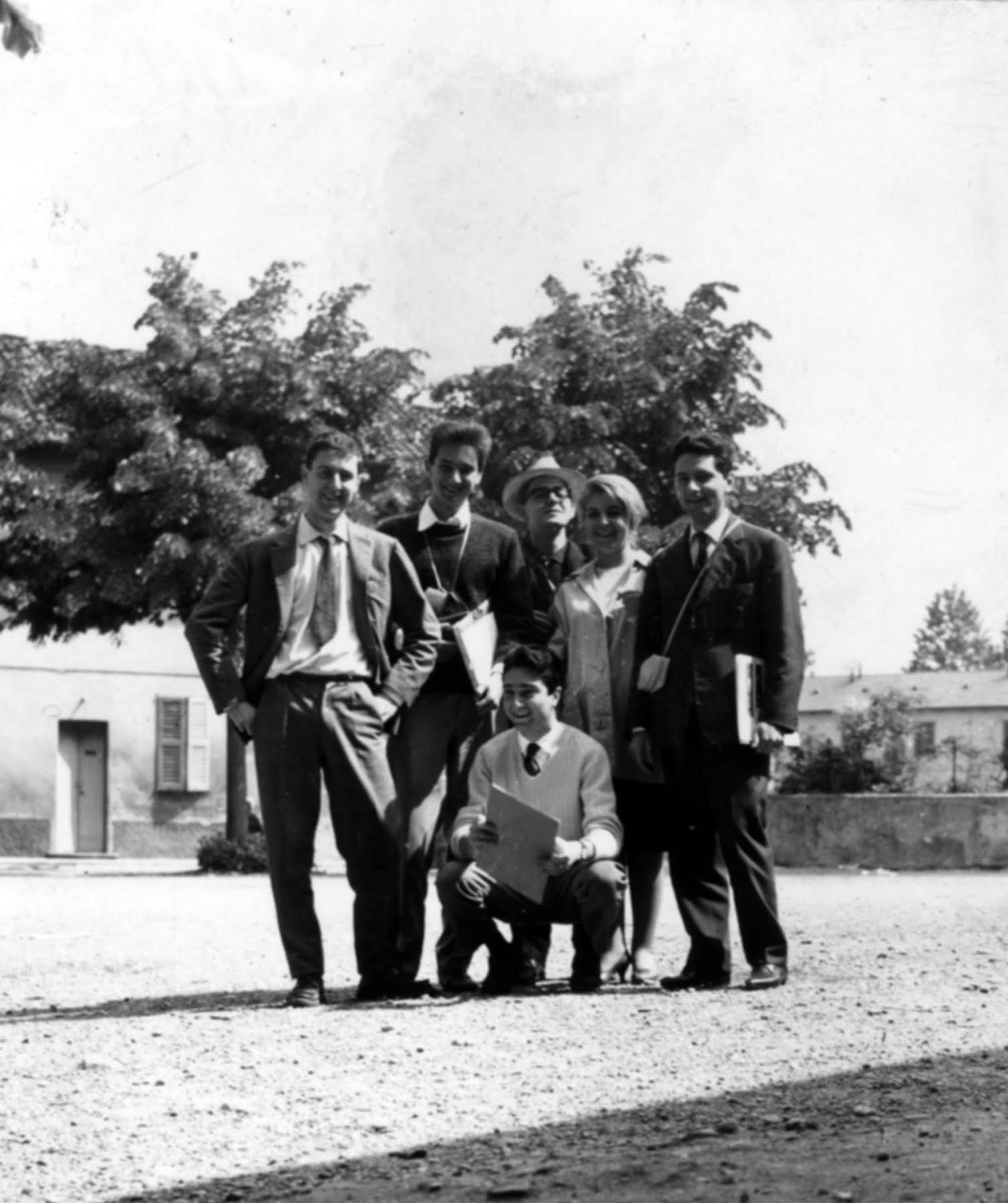 Da sinistra: Alberto Seassaro, Renzo Piano, Ugo La Pietra, Milly Cappellaro - 1961