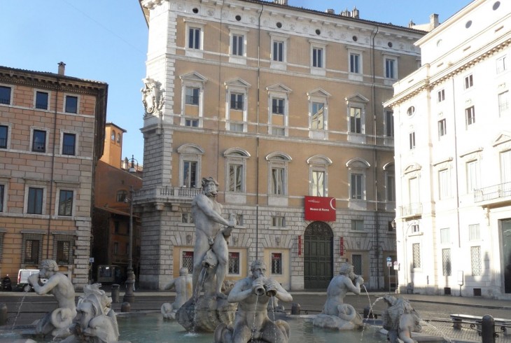 Il-Museo-di-Roma-a-Palazzo-Braschi-visto-da-Piazza-Navona