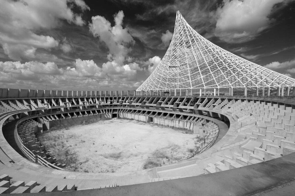 I cantieri incompiuti della Città dello Sport di Calatrava.