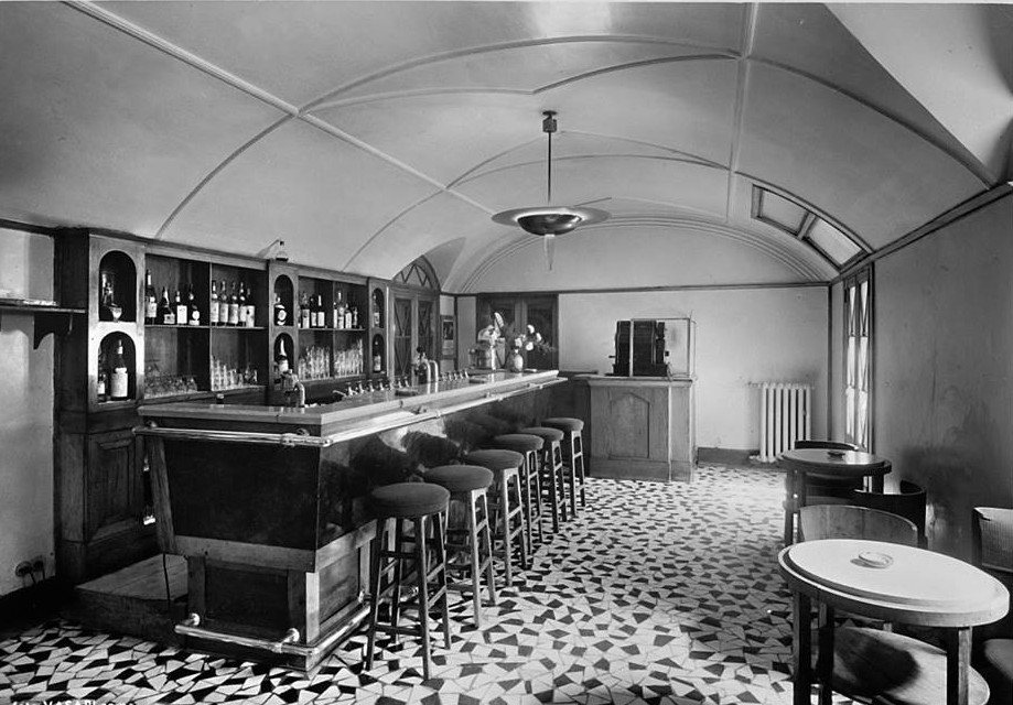 Una vecchia foto del bar del Majestic.