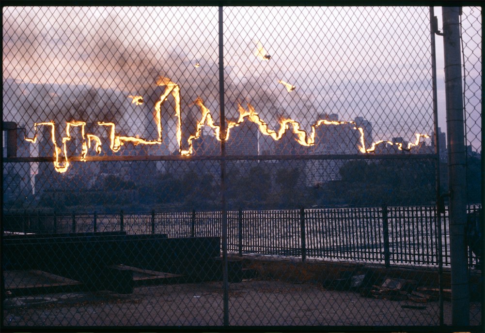 Il landscape di New York infuocato, 1982.